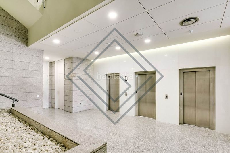 Foto 17e277d3-d958-4c77-8b4e-65df2ce4eda8. Lloguer oficina amb calefacció a Zona Industrial Alcobendas