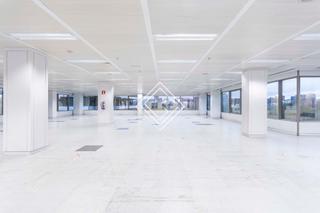 Lloguer Oficina  Calle de martínez villergas. Gv i arquitectos especializados en activos inmobiliarios prime