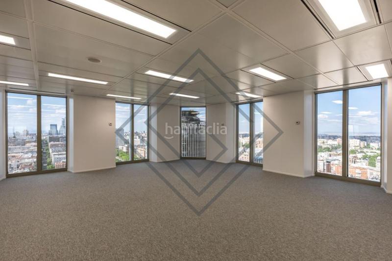 Foto 8cb0cf0f-5a16-4141-8b6c-318b97f84d40. Miete büro mit heizung in Cuatro Caminos - Azca Madrid