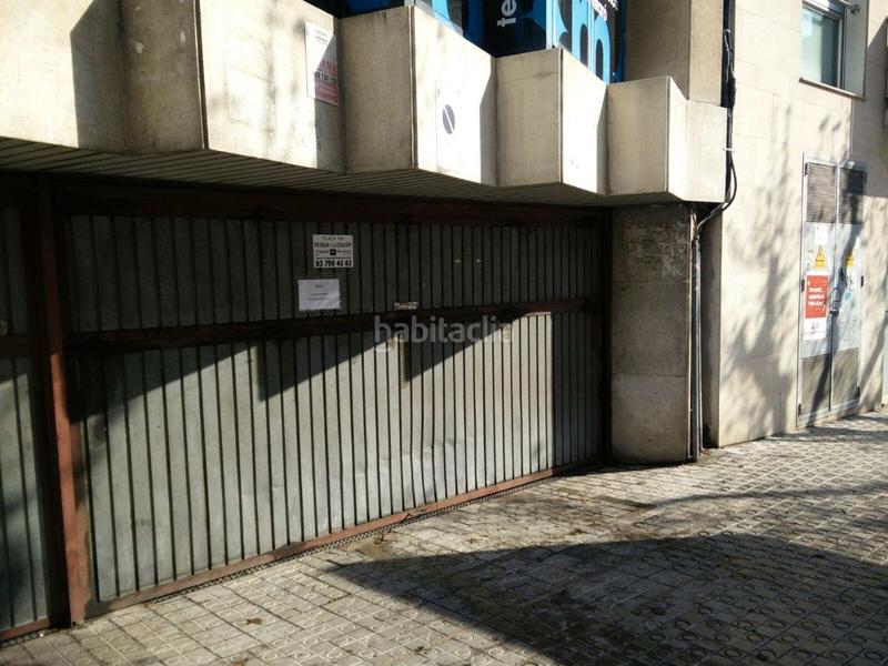 Foto 3b3f5094-9d0a-40c6-8740-d3f453901915. Parking coche en carrer del músic jaume isern 98 céntrica y en venta en Mataró