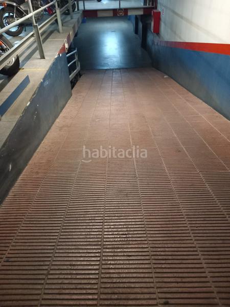 Foto 8f399816-a330-4798-8156-8edba01fc29d. Parking voiture dans carrer de la cooperativa 79 dans Mataró