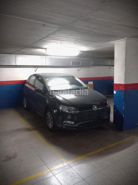 Foto f19fa063-4a5d-4483-a1f7-a10272b10c04. Parking voiture dans carrer de la cooperativa 79 dans Mataró