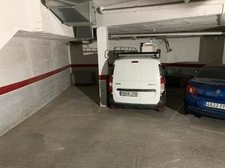 Miete Autoparkplatz in Carrer de la mare de déu de núria 41. Lloguer plaça de pàrquing  ( petita) a mataró