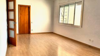 Lloguer Pis a Carrer d'en pujol 26. No se atienden llamadas - piso en centro de mataró / solo se ate