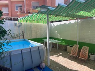 Xalet  Calle comuneros de castilla. Chalet adosado en venta