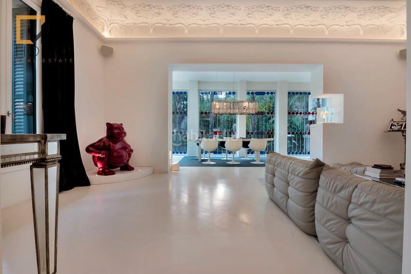 Foto 05fd98ae-6993-4d8c-97cb-d317f46d0050. House with fireplace heating parking pool in Sarrià Barcelona