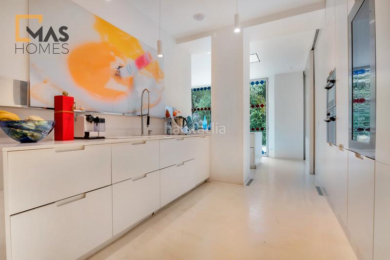 Foto a26ff178-79c4-4c4f-9bbe-1c5418ce2b64. House with fireplace heating parking pool in Sarrià Barcelona