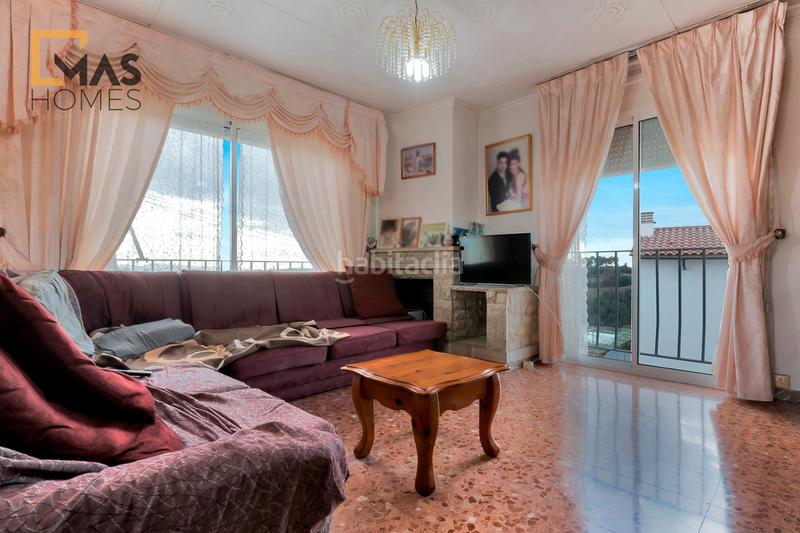 Foto c0f865ff-7afa-49df-b226-29021525cfe9. Chalet avec chauffage parking dans Sentmenat