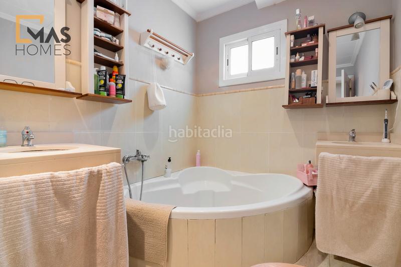 Foto 06d93f19-d26e-421e-8026-f5656f9d6410. Chalet con riscaldamento parcheggio in Sentmenat