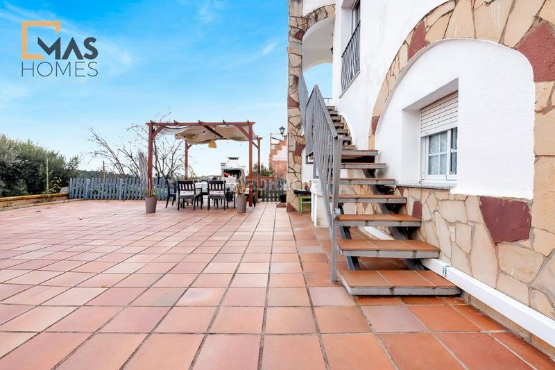 Foto 35bd7b1e-63ae-4a92-b1da-16d51f3fcf63. Chalet con riscaldamento parcheggio in Sentmenat