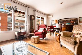 Attique  Carrer de calvet