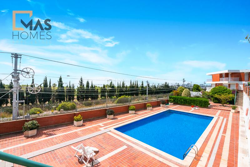 Foto 098764cb-e322-4c47-9ae8-fe48e4f37efb. Pis amb calefacció aparcament piscina a Llevant Tarragona