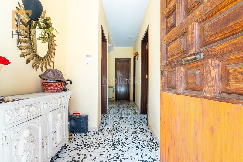 Foto 7f5099a1-1a2e-4809-8f26-1332f592cbbd. Casa amb xemeneia calefacció aparcament a Corbera de Llobregat