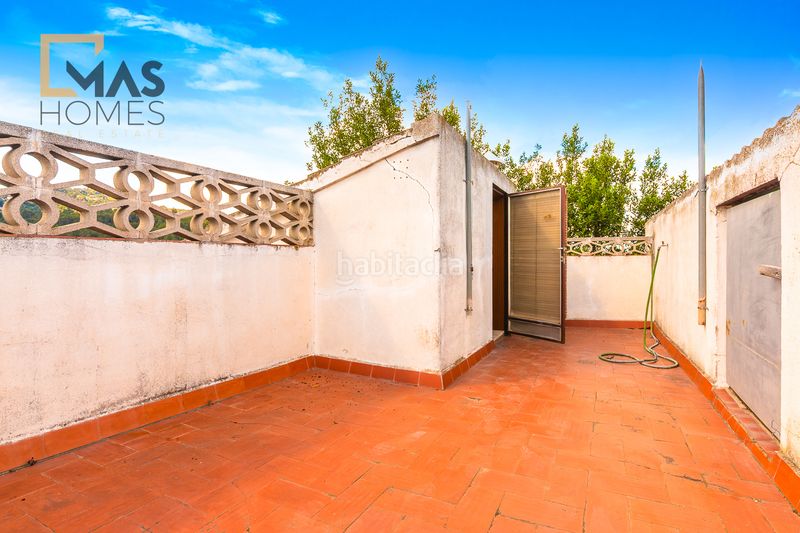 Foto 9f2e4182-a216-410a-acf7-762890061430. Casa amb xemeneia calefacció aparcament a Corbera de Llobregat
