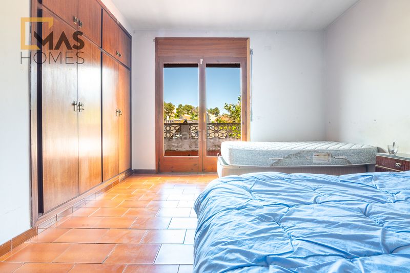 Foto c017d8d1-b08d-49d1-8c55-ec731119c0c5. Casa amb xemeneia calefacció aparcament a Corbera de Llobregat