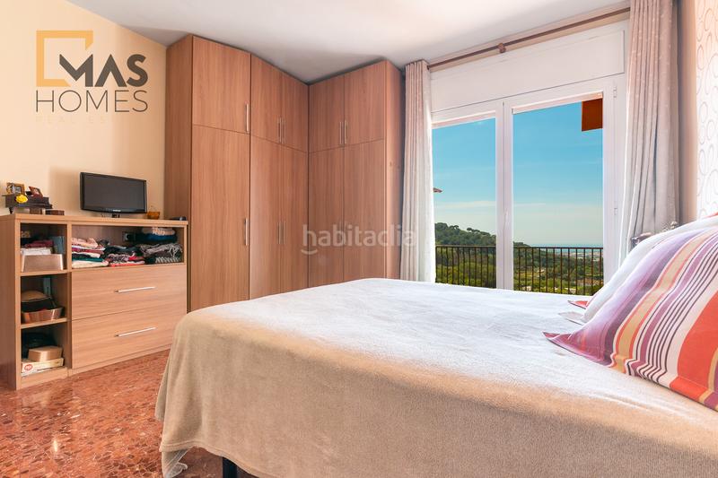 Foto afbda457-cba8-4c27-ad18-c3adfef761db. Haus mit kamin heizung parking pool in Cerdanyola Sud Mataró