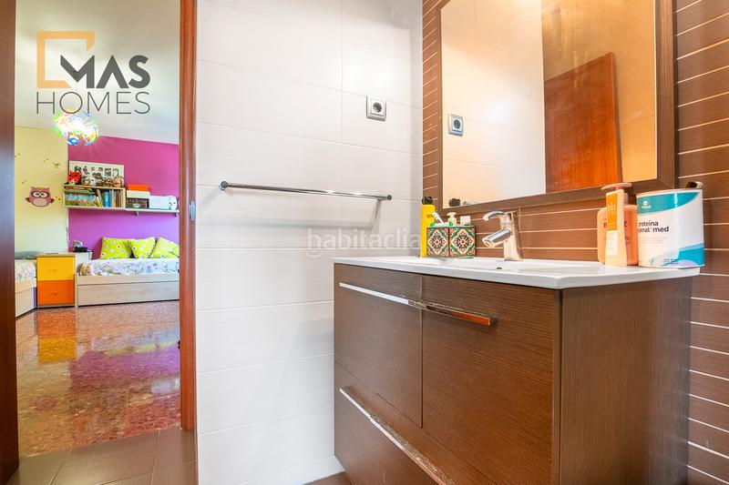 Foto ecacd512-b5f6-4eac-a1ff-60ceefa2e4bf. Haus mit kamin heizung parking pool in Cerdanyola Sud Mataró