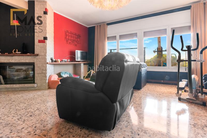 Foto 0bd23917-19b2-4b8f-aab2-8b8cfa470c4f. House with fireplace heating parking pool in Cerdanyola Sud Mataró