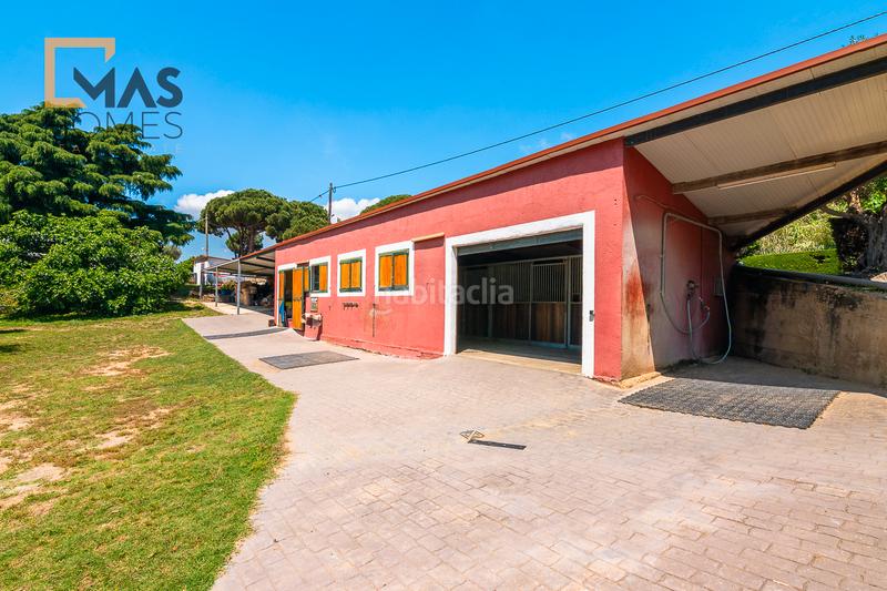 Foto b9ffc986-292c-4654-8ff4-385e68074107. House with fireplace heating parking pool in Cerdanyola Sud Mataró