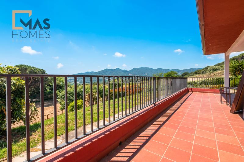 Foto c2bcb960-ccdd-41ef-b4b0-c6476ab1bcca. House with fireplace heating parking pool in Cerdanyola Sud Mataró