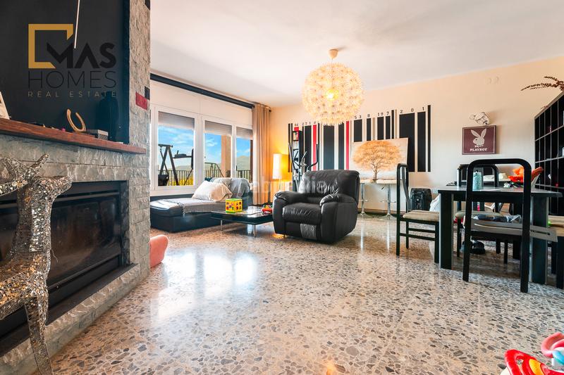 Foto e3949af3-4403-4eb7-b1b8-9c07699cd27c. House with fireplace heating parking pool in Cerdanyola Sud Mataró