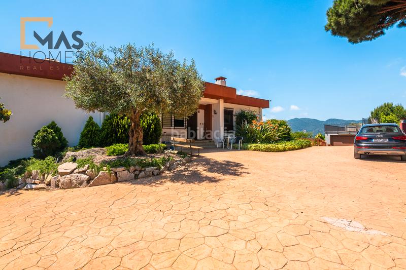 Foto 44477655-3649-48f7-b98e-edb39679b8cd. Maison avec cheminée chauffage parking piscine dans Mataró