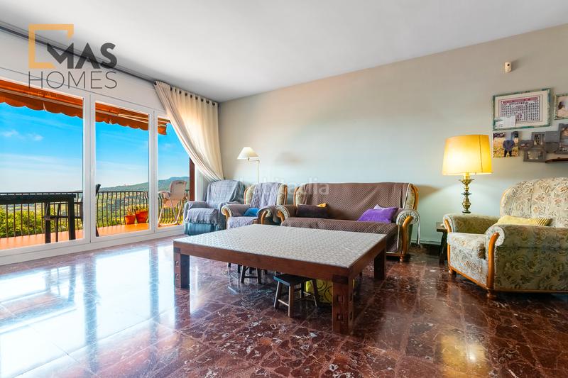 Foto 674d8017-c13d-4c6b-8ea5-5e32768bc245. Maison avec cheminée chauffage parking piscine dans Mataró