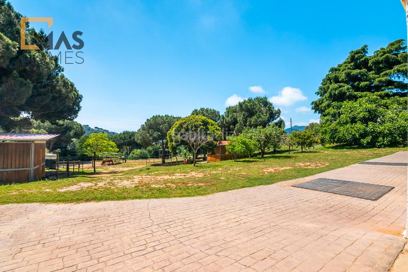 Foto 8bc5cb7c-aff7-4cee-bdda-bb03a86013cf. Maison avec cheminée chauffage parking piscine dans Mataró