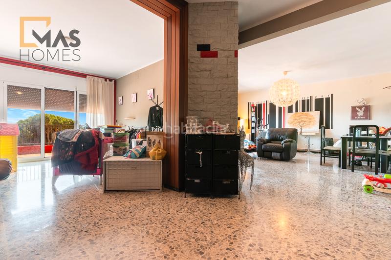 Foto b16530e0-68f8-4a9a-8dce-8dd3e1c7307b. Maison avec cheminée chauffage parking piscine dans Mataró