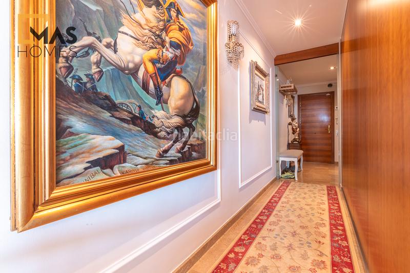 Foto 05c7b365-5305-4b9f-83f8-fc61c61aee1d. Àtic amb calefacció aparcament a Morera Badalona