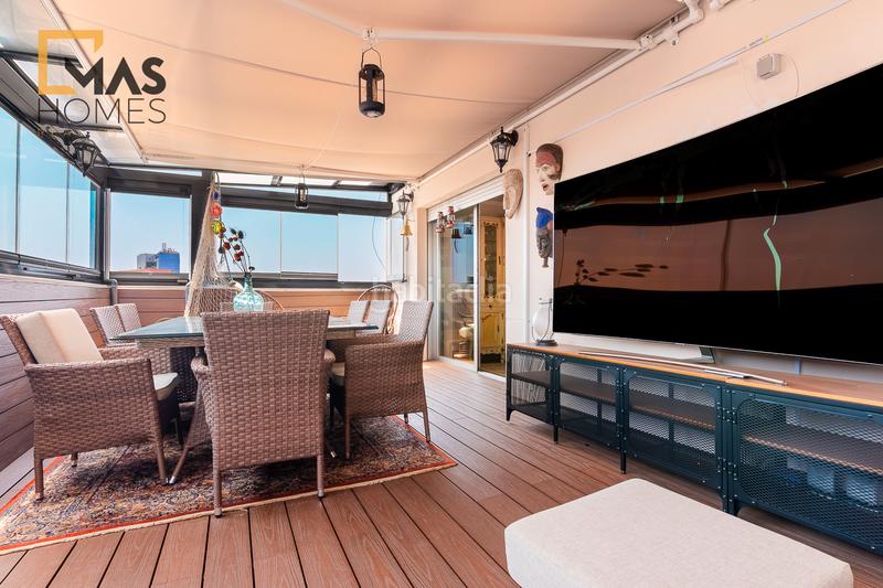 Foto 5e88f98e-6cf9-462a-bc30-30272b22dc5e. Penthouse with heating parking in Morera Badalona