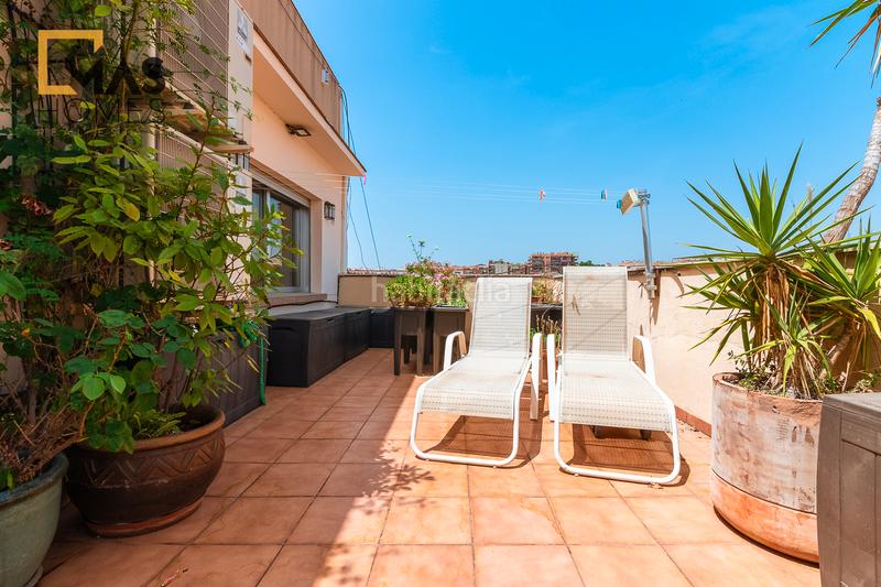Foto a93e7eeb-72c9-4333-a46e-4958d0ed00a1. Penthouse with heating parking in Morera Badalona