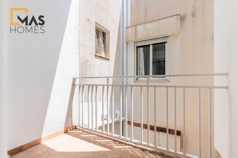 Foto ac8fa4eb-63e6-4710-8d43-c091bd453d11. Penthouse with heating parking in Morera Badalona