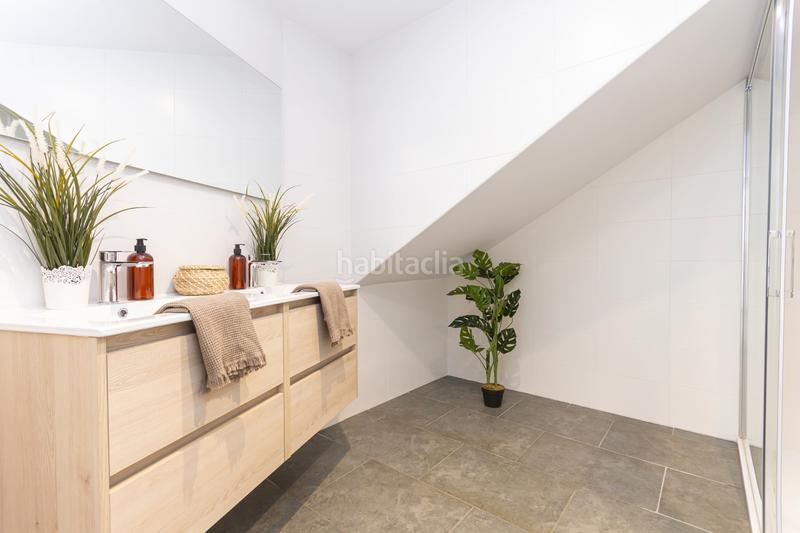 Foto 4f620ea7-6f43-468d-951f-23971a6ce281. Casa aparellada amb calefacció aparcament a Sant Fruitós de Bages