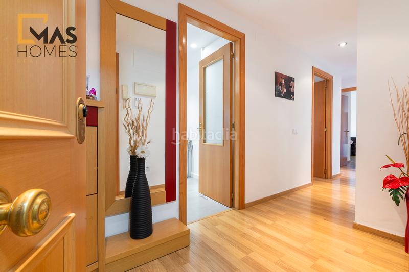 Foto 51892b64-48b7-4b6f-b666-c87ac3e765e8. Flat with heating parking in Polinyà