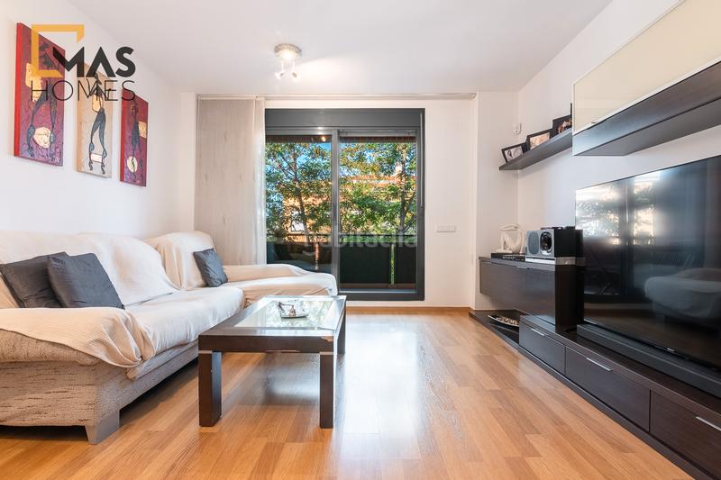 Foto 567237dd-a1ff-4970-964d-02f693d6e4f3. Flat with heating parking in Polinyà