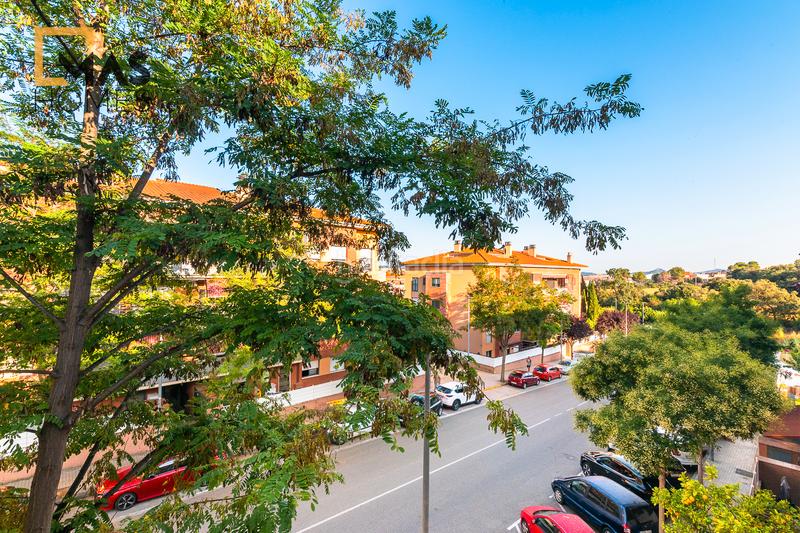 Foto 70600f12-ed21-49f6-aad6-7f783f44f513. Flat with heating parking in Polinyà