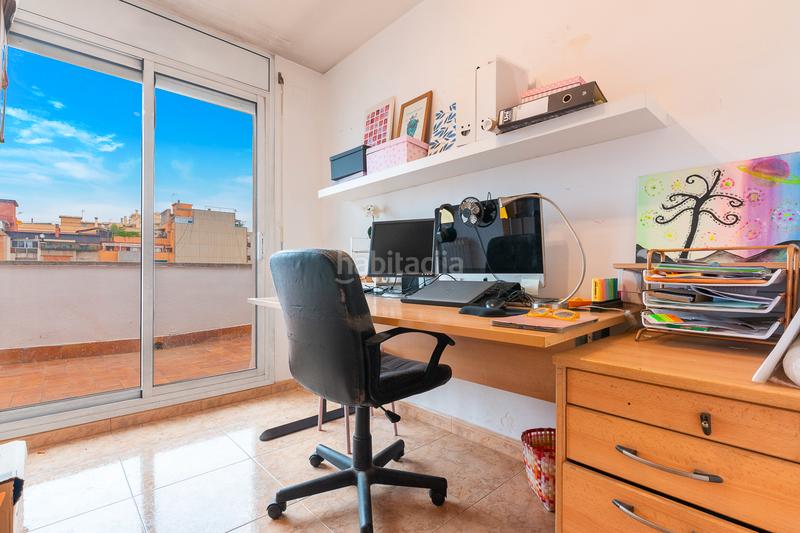 Foto 7b9175f3-4a3b-4aaa-b7b8-7e91c1ece34d. Àtic amb calefacció a Centre Rubí