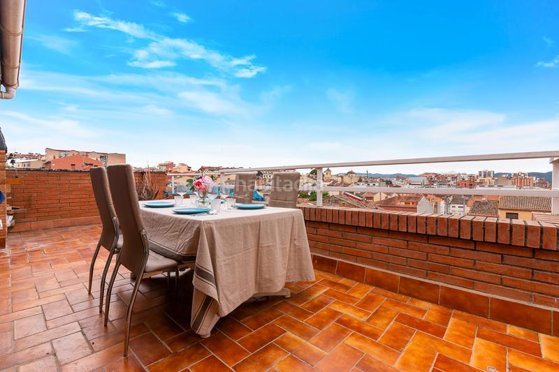 Foto c7627925-c52f-4029-9c9e-8fb8d9b14bf4. Àtic amb calefacció a Centre Rubí