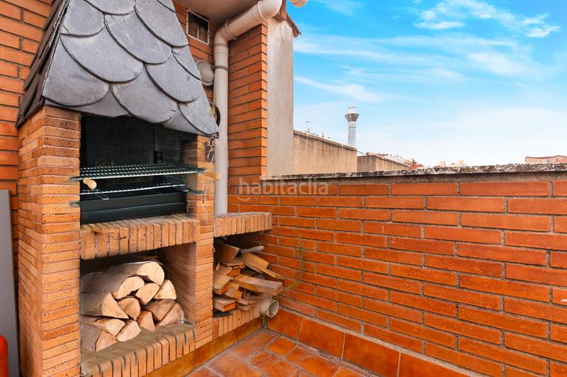 Foto 5242351e-360f-451a-9b5d-81f197301e3d. Attico con riscaldamento in Centre Rubí