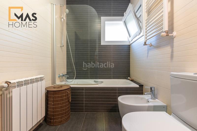 Foto 42d50887-9718-4551-ba53-503cc0471bf5. Chalet avec chauffage parking dans Castellarnau Sabadell