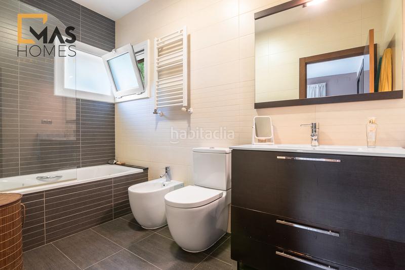Foto ded66c1b-f71a-4421-9f4a-33d3a389d901. Chalet avec chauffage parking dans Castellarnau Sabadell