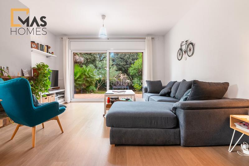 Foto f50fe0f9-50e5-4f24-b3b9-8e86b447e2f6. Chalet avec chauffage parking dans Castellarnau Sabadell