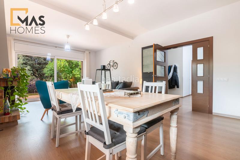Foto f6d30fd4-9934-443f-aa24-24565760d10c. Chalet con riscaldamento parcheggio in Castellarnau Sabadell