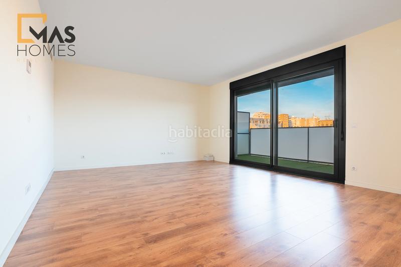 Foto 52eac188-df50-4c95-8d57-e14e84e4e7ad. Flat with heating parking pool in Santa Eulàlia Hospitalet de Llobregat (L´)