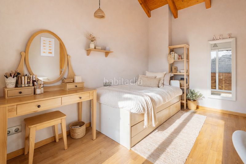 Foto b55c90dd-c214-4eef-ad42-b2dd6c0b187a. Casa amb xemeneia calefacció aparcament piscina a Sant Cugat del Vallès