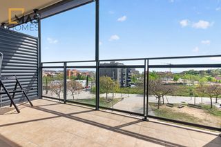 Zweistöckige Wohnung  Plaza de bulgaria