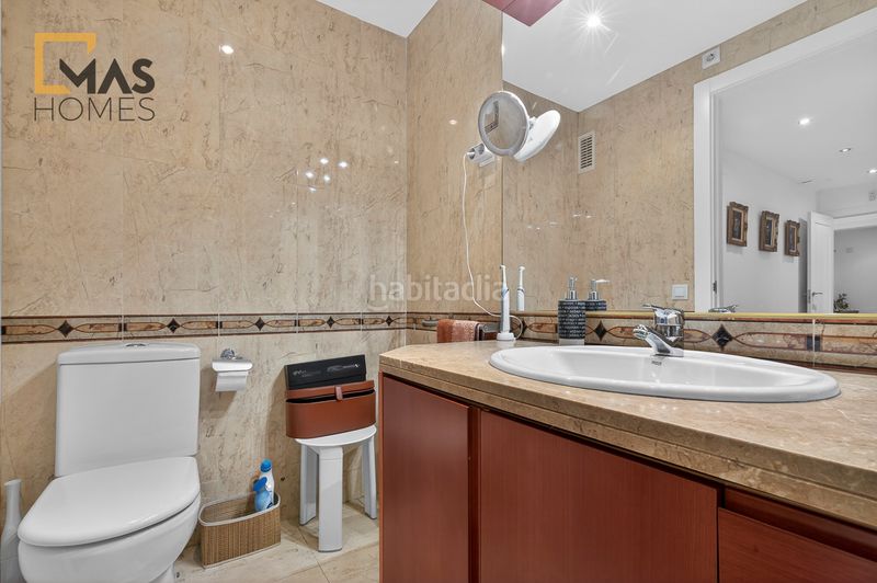 Foto a0f680ac-5aee-4278-b2d0-f2fe81ff03bf. Àtic amb calefacció aparcament piscina a Centre Sabadell