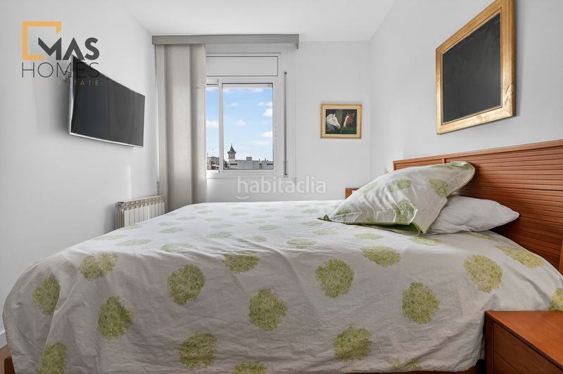 Foto af265e72-4e9c-4e15-b5fb-684b0cf8dcfc. Àtic amb calefacció aparcament piscina a Centre Sabadell