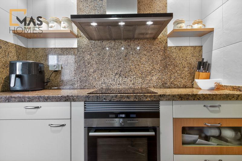 Foto ba6d53db-eb42-488f-a6e9-0b3feb677229. Àtic amb calefacció aparcament piscina a Centre Sabadell